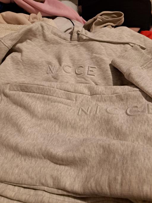 Buy & Sell Surrey Runnymede - Photos for nicce tracksuit