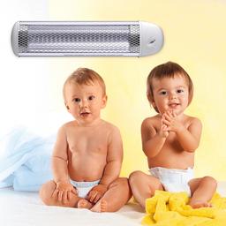 Heizstrahler mit Abschaltautomatik
Der Wickeltisch-Heizstrahler mit Abschaltautomatik der Marke reer gibt dem Baby beim Wickeln eine angenehm wohlige Wärme, sodass das Wickeln auch bei kühlen Temperaturen angenehm ist. Der praktische Wärmestrahler ist mit einem Zugschalter ausgestattet, der sich einhändig sehr leicht bedienen lässt.

Kippwinkel bis zu 45° verstellbar
energieeffizient
2 Temperaturstufen (300 und 600 Watt)
schaltet sich nach 10 Minuten automatisch ab
Kabellänge 1,60 m
aus Kunststoff