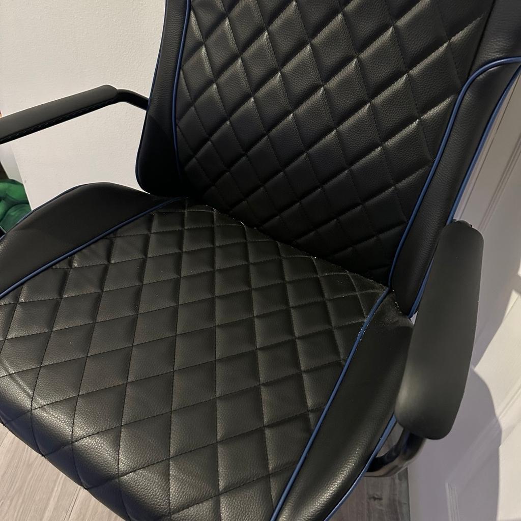 IKEA gaming chair, really good condition rrp £129 collection only