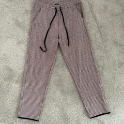 Size S trousers from Zara , lovely stretch material so can fit size 10/12 also