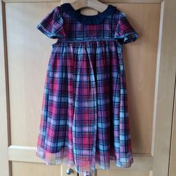 Girls Next checked tulle dress
Very cute dress
Age 4-5 yrs

Collection only from b27