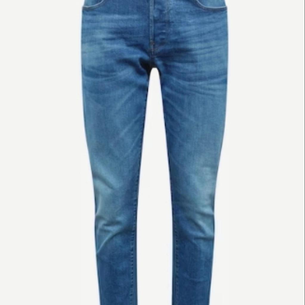 Verkaufe hier eine G Star Raw Jeans W36 L32. Die Hose ist noch neu und ungetragen.

Neupreis der Hose war 100€

Versand und Abholung möglich
Versandkosten trägt der Käufer