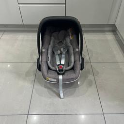 Maxi-Cosi Isofix Car Seat. Great condition. Suitable from birth. Our littles ones have simply outgrown this. Pet free and smoke free home. Collection only from Lydiate, Liverpool.