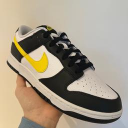 Verkaufe brandneue Nike Dunk Low in einzigartigem Design. Die Schuhe vereinen Stil und Komfort perfekt

Box + Rechnung
Habe es bei BSTN gekauft!
