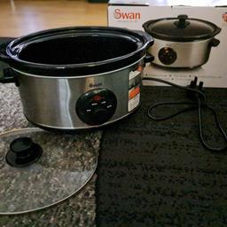 Like new condition
Large Oval Shape 3.5l size ideal for meat joints, stew, curries
Removable pot which is ideal for serving and is also dishwasher safe
3 heat settings and Keep warm function

Pick up from Surrey quays SE16 2