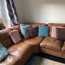 DFS sofa in excellent condition.
MUST BE ABLE TO COLLECT - M30
Minimum signs of wear and tear. Sturdy, solid and very comfortable.