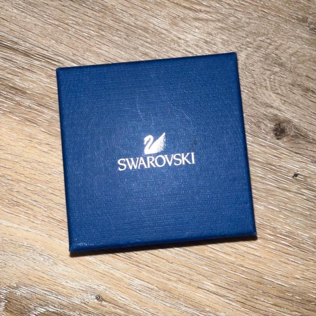 Swarovski Halskette
Neupreis 99,-
Kaum getragen