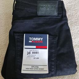 Tommy Hillfiger

SYLVIA HIGH RISE SUPER SKINNY JEANS

Size: 27 L30

Colour: Avenue Dark Blue Stretch

Brand New

Were £90