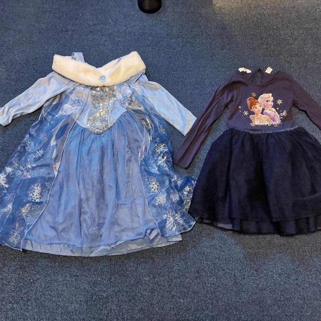 verkaufe hier 2 sehr wenig getragene Anna &Elsa Kleider in Größe 122/128
Von H&M
Beide Kleider sind im top Zustand
Preis für beide zusammen
Versand möglich
