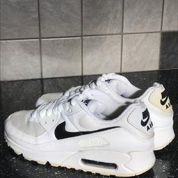 Nike Air Max 90 White and Black Trainers in Good Condition size 4.5 uk