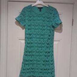 forever 21 lace dress fully lined
size small 8-10 length 34ins 0.50p
collection from front door