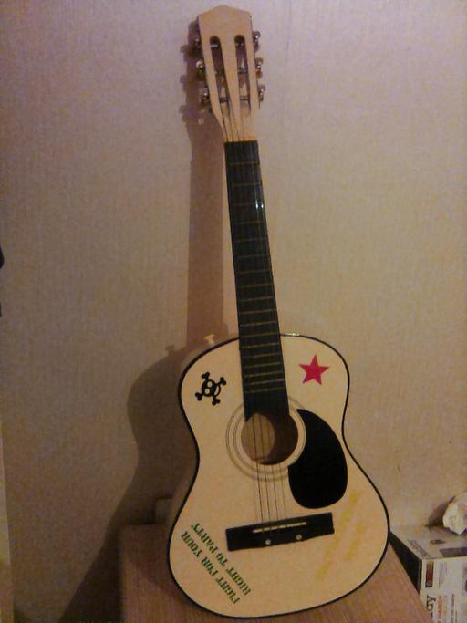 Buy & Sell North Northamptonshire Kettering - North Northamptonshire - Photos for Juniors acoustic guitar.