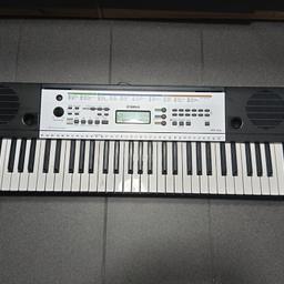 Keyboard nicht viel benutzt
Guter Zustand
Mit Kabel
Marke Yamaha
Neupreis lag bei 160€