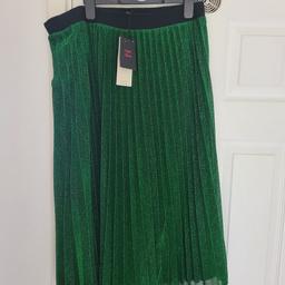 NEW pleated sparkling skirt. elasticated waist