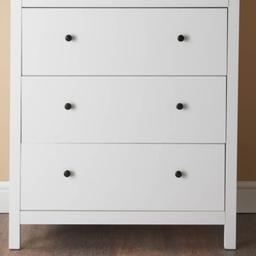 CHEST OF DRAWERS FOR SALE White 3-drawer chest from B and M (Oslo range) for sale. Fully assembled and ready for collection. W80 x D35 x H90cm

Excellent condition. Cash on collection ONLY from Erith area. £25
