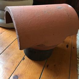 Lovely Reclaimed Chimney Cowl
Terracota
In Good Condition
Please check photos
Ready to use and put back into action. 
Heavy item, collection or free local delivery in Preston