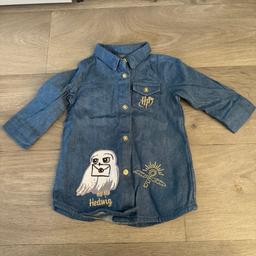 I have for sale a lovely denim Harry Potter shirt dress from Primark.

Has barely been worn so still in like new condition with no major signs of wear and tear.

Age 0-3 months 

Collection from lancing or I can post for extra
