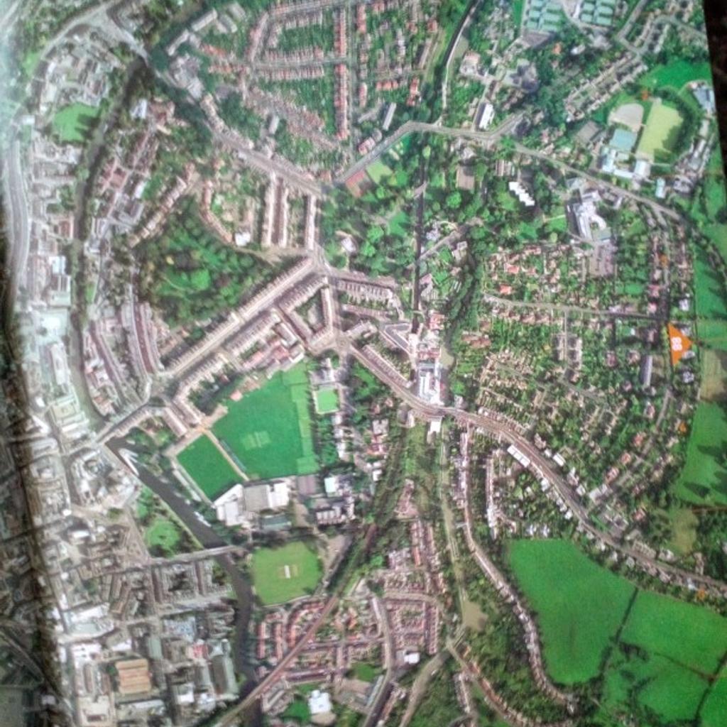 Arial Photographs of England size 12 " wide 18 " in Length 3" thick quite heavy, inside front cover original price as new £99 , comes with pvc carry case good condition pick up only based in Gargrave or locally delivery for cost of fuel