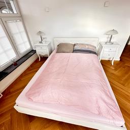 Verkaufe Bett Inclusive Matratze sehr guter Zustand.