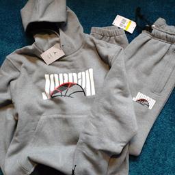 Jordon Hoodie Mens M
Jordon Jogging bottoms Mens S
Both New with Tags
Collection only....M22 area
