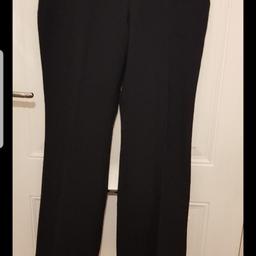 Ladies Navy Trousers 
Good Condition 

🌟🌟🌟 Pase take a look at my other listings,🌟🌟🌟🌟

💖 I only sell items that are in good condition (UNLESS DESCRIBED)
& I would be happy to buy myself.💖

📮 I'm happy to combine postage.... 📮

💛 Collection Dudley DY1 2DS Near Russell's Hall Hospital

👍👍👍 Thanks for looking, 👍👍👍
🛍👛 Happy Shopping 🛍👛