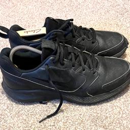 Hi, welcome all to this great looking very comfy Nike Todos RN Triple Black Trainers Size Uk 8 in perfect condition thanks
