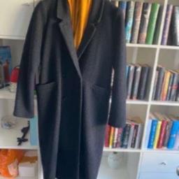 Mantel von Monki GR M /40
Blau bzw fast schwarz, absolut neuwertig
1x getragen
Schal wird gerne dazu gegeben

Preis nicht verhandelbar!!!!!
Privatverkauf, keine Gewährleistung oder Retoure