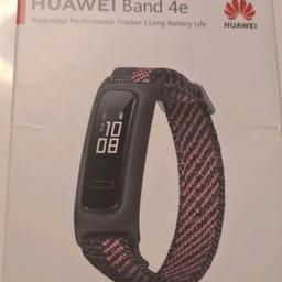 Hallo zusammen,

hiermit biete ich eine neue Huawei Band 4e PMOLED 1,27 cm (0.5" ) Activity Tracker Armband Uhr an.

Bei Interesse macht mir gerne ein Angebot. 
Da dies ein privater Verkauf ist wird die Ware ohne Garantie oder Gewährleistung angeboten.

Dankeschön!!!!