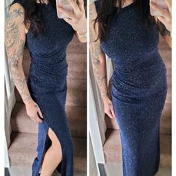 Lipsy London dress size 10
lined half way from top to thigh
split to the left
sparkly and elegant
navy blue
from a smoke free clean home
wednesbury