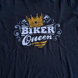 T-Shirt - Biker Queen
Gr.L steht im Shirt, fällt meiner Meinung etwas kleiner/enger aus
max. 2x getragen
mir leider zu klein

100% Baumwolle

An alle Motorrad Ladies - Moped Mädels