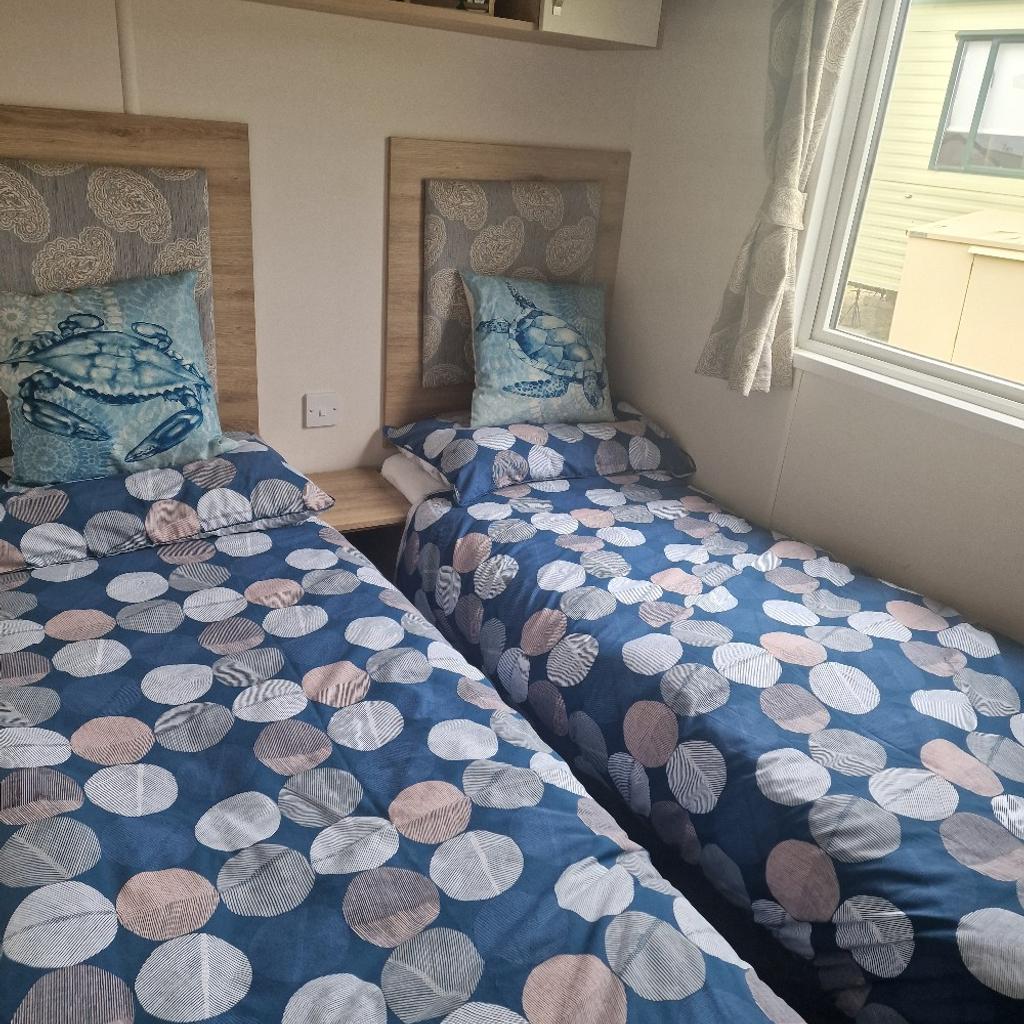 12ft wide x 40ft long
2017 Abi Oakley model. decking outside patio doors
3 bedrooms and pull.out double.bed in lounge
**. Double bedroom has en suite toilet / sink.
** Shower / toilet.
** single beds. in both bedrooms.**
** kitchen. has all Crockery utensils etc included and a microwave fitted in.
integrated fridge/ freezer. Gas central heating gas bottle.
2037 lease ends.
Situated in quiet area on park and sea view. Viewing welcome
amy questions phone 07853737654