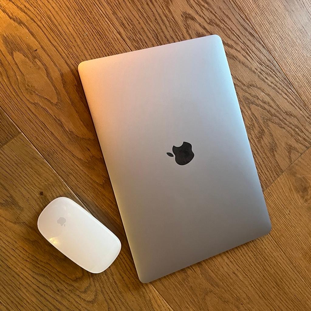 MacBook Pro 2017 + Magic Mouse 2
13,3 Zoll
2,3 GHz
256GB Festplatte
8GB Arbeitsspeicher
QWERTZ Tastaturlayout
Space Grau

Verkauf mit USB-C Kabel, Netzteil und OVP