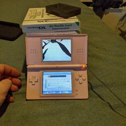 Nintendo ds bundle two ds's one dont come on the other has cracked top screen screen as shown in photo 7games 30ovno collection only