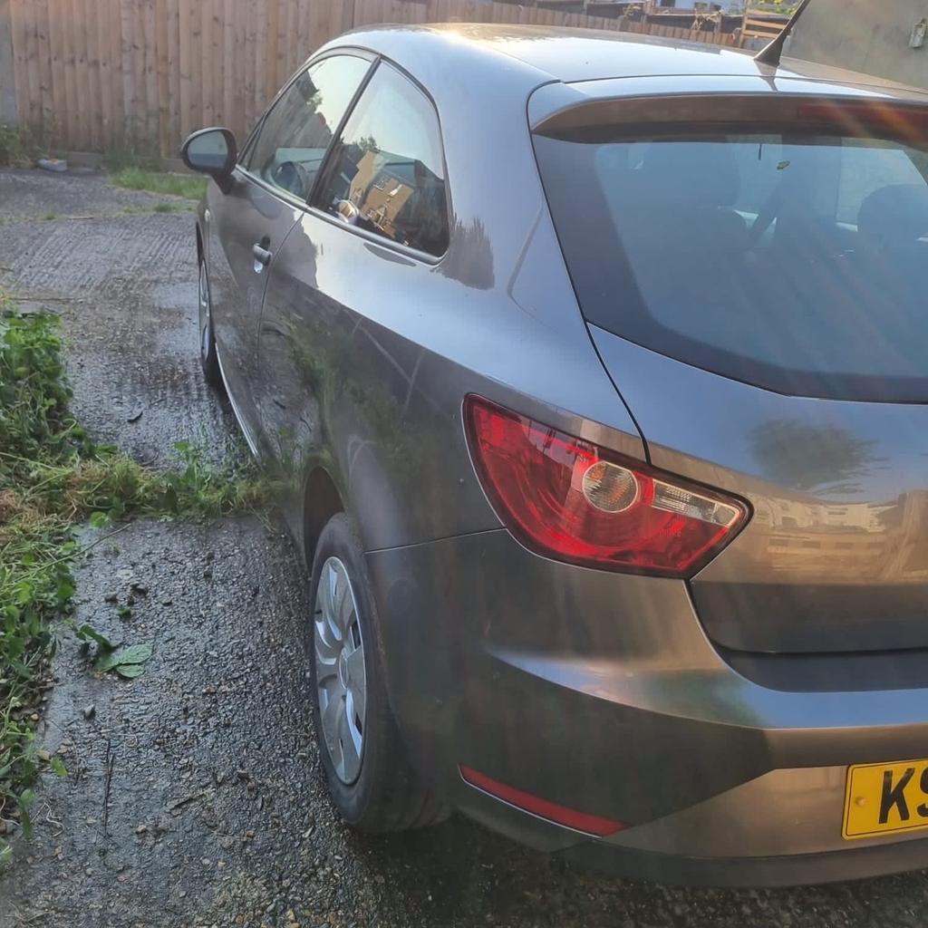Very clean car inside and outside like you driving new car , 1.2 petrol manual,no problem at all with the car mot and service done 02/2024 , mot until 02/2025
Car not in use new battery with invoice on 02/2024
Quick sale