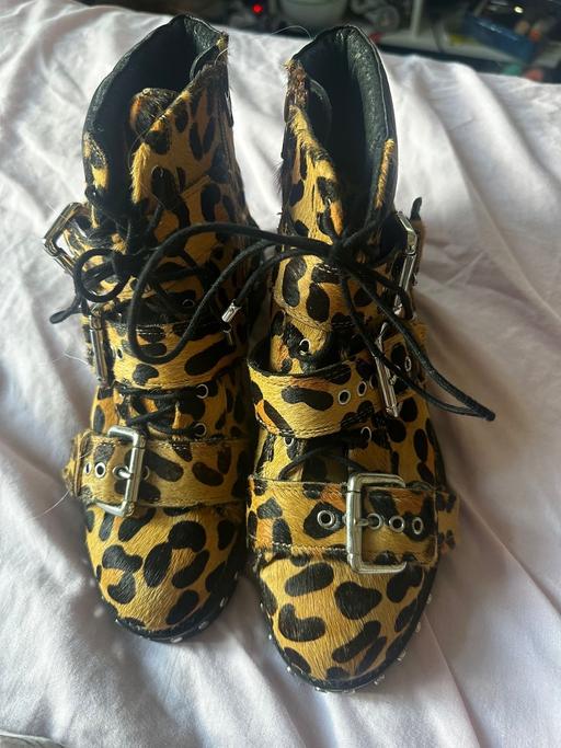 Buy & Sell Kent Maidstone - Photos for TopShop - Leopard Print Pony Hair Boot...