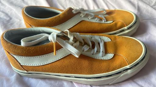 Buy & Sell Kent Maidstone - Photos for Vans Old Skool Yellow/Mustard women