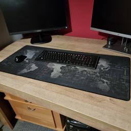 Excellent condition table is very strong and sturdy, hardly used, was put as a large computer table but never got used, we need the space. 
Measurements are also in the pictures.
Any questions please ask.