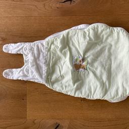 Schlafsack für Babys. Nur wenige male verwendet. Leider mögen es meine Kids nicht.