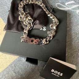Hugo Boss Necklace just want to sell hasnt been worn but will to agree a good decent offer
