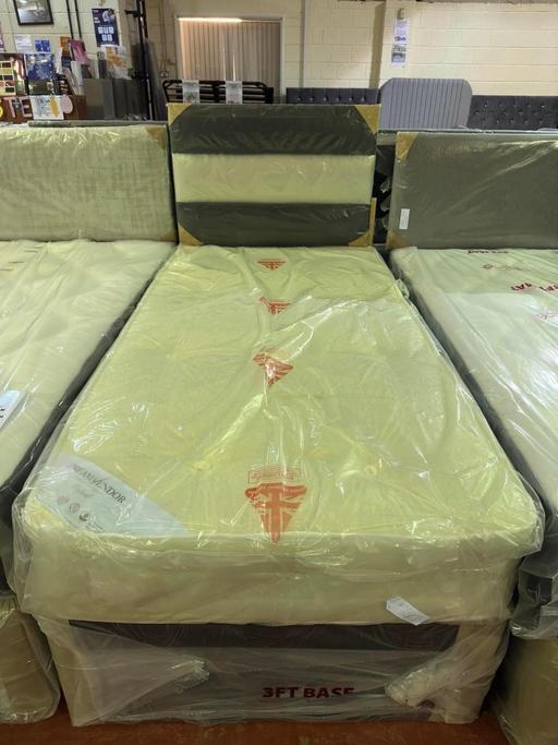 Buy & Sell South Yorkshire Rotherham - Photos for Single Oxford divan bed with striped HB