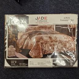 BRAND NEW & SEALED !!

Moon star 3 Piece Luxury Jacquard Duvet Covet Set Queen Size Silk Like Silky Comforter Cover Set 1 Duvet Cover with Zipper and 2 Pillowcases (Gold Coffee Queen) RRP £50+

RANGE OF COLOURS AND DESIGNS PLEASE REACH OUT TO SEE WHAT STOCK REMAINS.