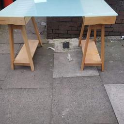 Hi here I have a
Habitat tressle leg, thick frosted glass top table/desk 
In excellent condition as it's ex display model
Nice stylish teble/desk
Collection Aston b6
Any questions feel free to ask
No scammers or time wasters please!
Cash on collection - no PayPal or bank transfer