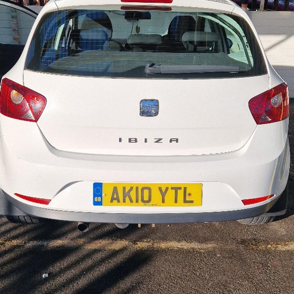 SEAT ibiza 1.6tdi 2010 white lovely car very clean in and out driven only 94000 miles has been well maintained previous lady owners as myself last month had 2 new front tyres and work done on it spent £900 have receipts available mot is due on the 31st of march 2024 will pass with no problems viewing and test drive welcome first to see will buy. I am open to reasonable offers pls...