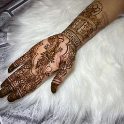 Insta: Hennabymaizy
www.hennabymaizy.co.uk
Taking bookings for 2024
Bridal — Party & Modern Henna