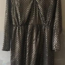 💕Size 12 Ladies Stunning BNWT RRP £28 Tu Black/Gold Going Out/Party/Evening Special Occasion Fashion Dress £4.99…Strood Collection or Post A/E…💕

Check out my other items…💕

Message me if wanting multi items save on postage…💕