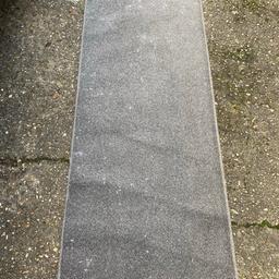 Brand new grey carpet runner with grey wool edging and blue felt backing
6x2ft3 (183x69cm)