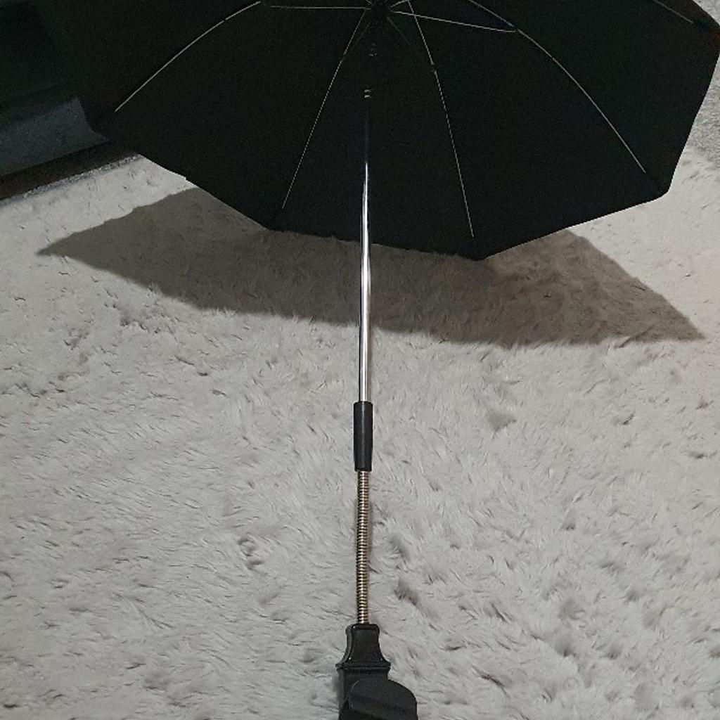 Icandy umbrella for sale only. If you look at the last picture will show which pushchair it will fit. It may fit other pushchair models but not sure.

its in very good condition. only used when I went dubai with family in 2022 for 16 days.

Price £10 ONO