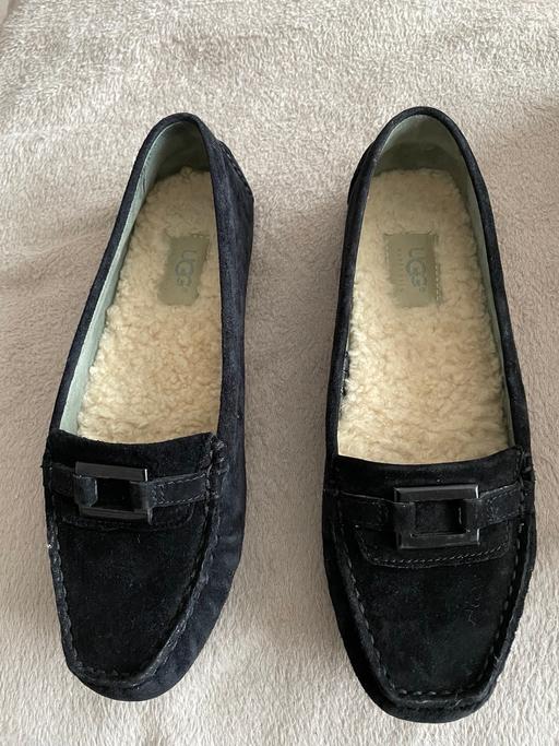 Buy & Sell North West London Rayners Lane - North West London - Photos for Ugg loafers