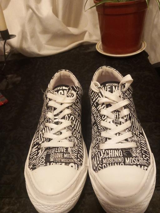 Buy & Sell South East London Tulse Hill - South East London - Photos for Moschino trainers