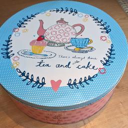 cake tin XL & deep, baking accessories, in great condition it's lovely, more lovely things for sale on my profile, Yardley b26 Bham, any queries please ask